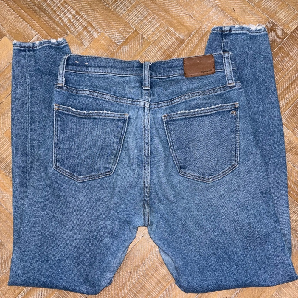 Madewell Blue Skinny Jeans with Medium Wash and Tapered Leg - Picture 3 of 5